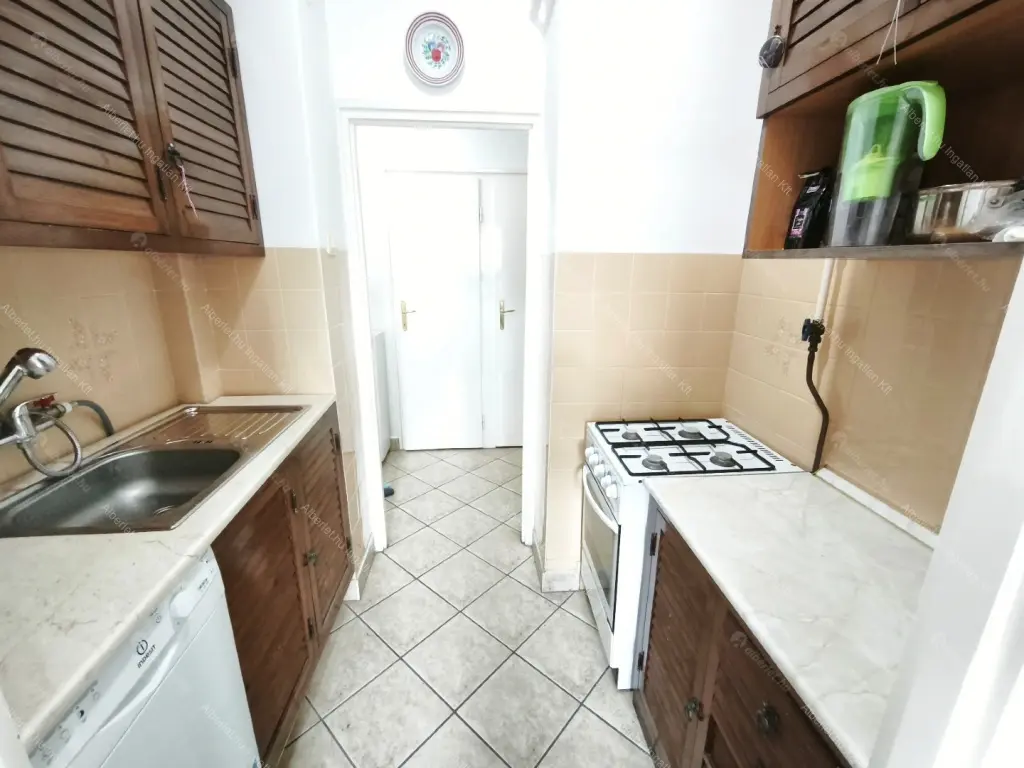 Kiadó albérlet 220000 Ft/hó áron: Budapest, XIV. kerület  Erzsébet királyné útja. Mérete: 53 nm, 2 szobás | Alberlet.hu - 6696393