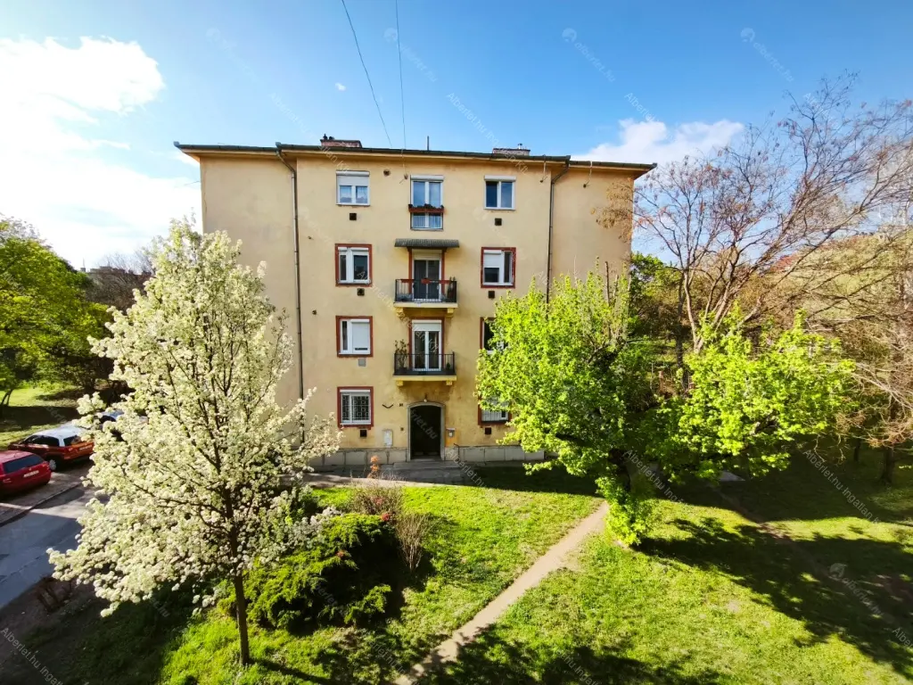 Kiadó albérlet 220000 Ft/hó áron: Budapest, XIV. kerület  Erzsébet királyné útja. Mérete: 53 nm, 2 szobás | Alberlet.hu - 6696396