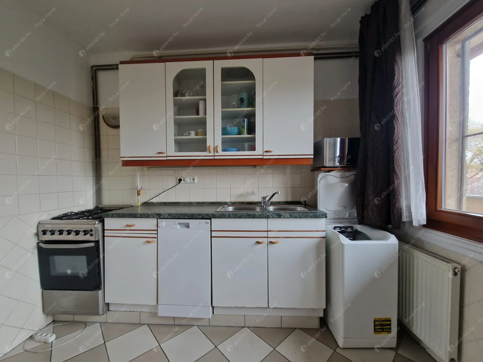 Kiadó albérlet 215000 Ft/hó áron: Budapest, XIV. kerület  Erzsébet királyné útja. Mérete: 54 nm, 2 szobás | Alberlet.hu - 6593645