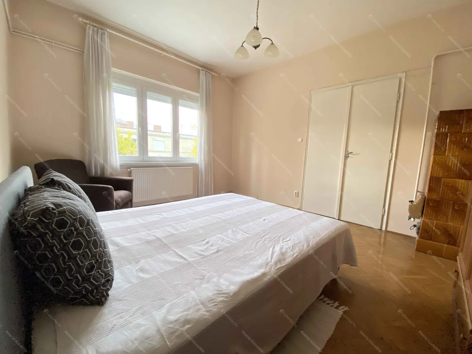 Kiadó albérlet 185000 Ft/hó áron: Budapest, XIV. kerület  Erzsébet királyné útja. Mérete: 73 nm, 2 szobás | Alberlet.hu - 6652614