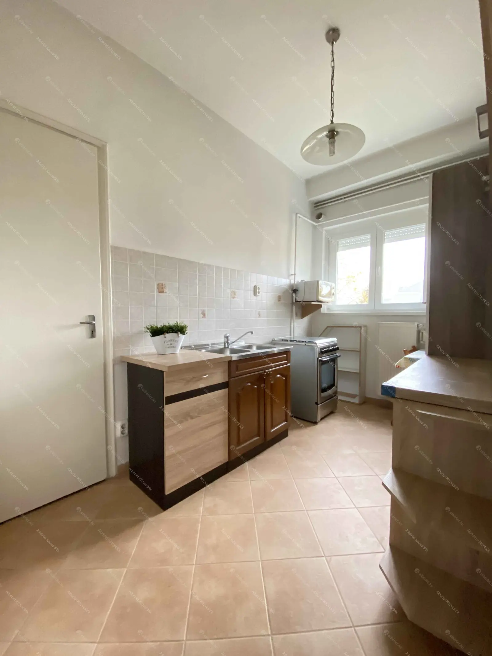 Kiadó albérlet 185000 Ft/hó áron: Budapest, XIV. kerület  Erzsébet királyné útja. Mérete: 73 nm, 2 szobás | Alberlet.hu - 6652621