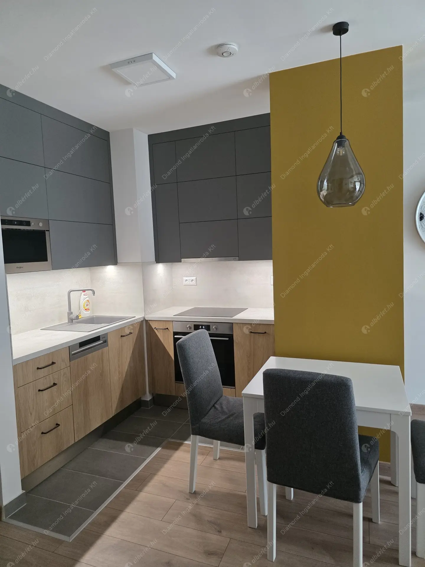 Kiadó albérlet 350000 Ft/hó áron: Budapest, XIV. kerület  Fischer István utca. Mérete: 42 nm, 1 szobás | Alberlet.hu - 6497195