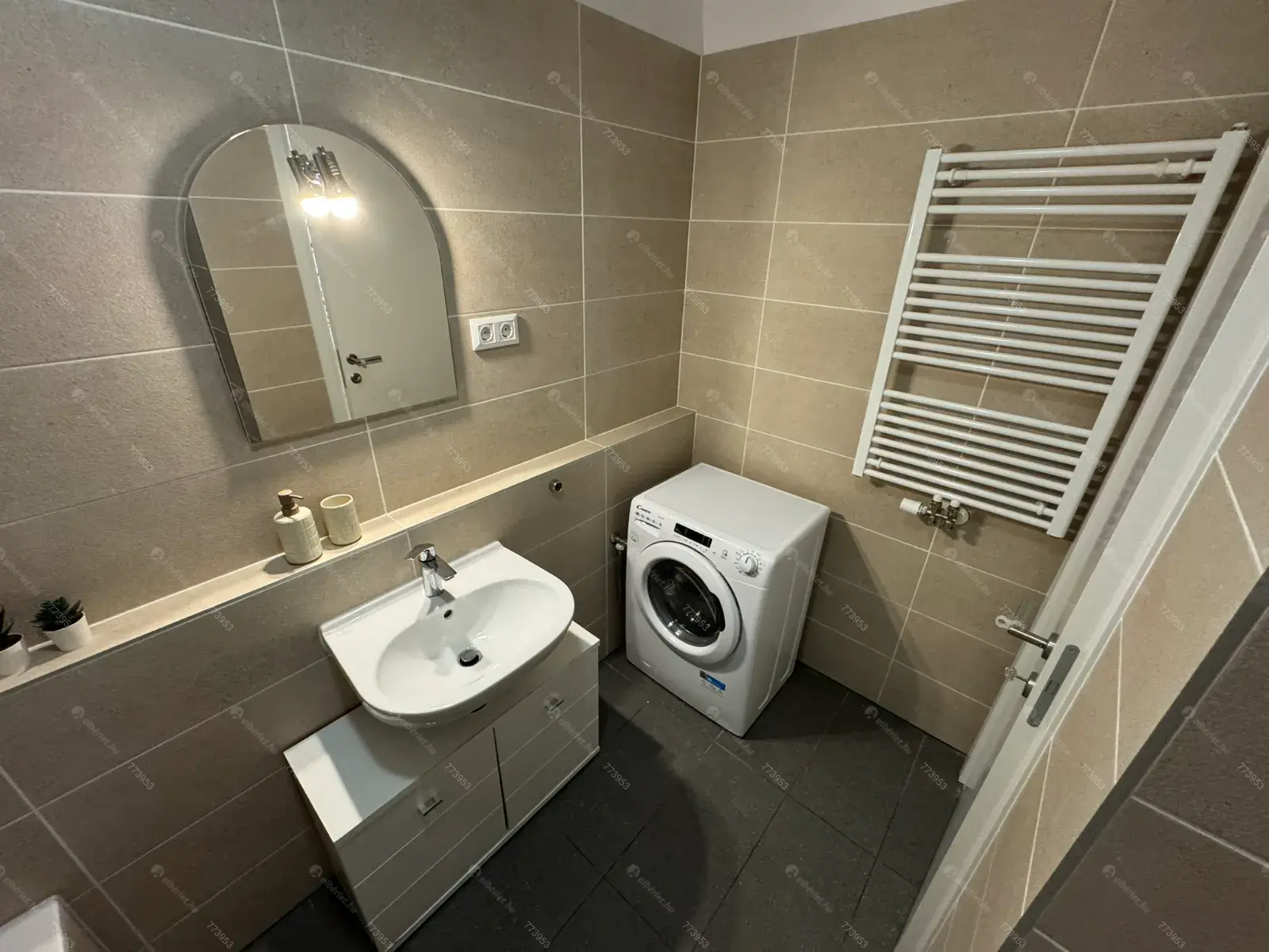 Kiadó albérlet 260000 Ft/hó áron: Budapest, XIV. kerület  Fischer István utca. Mérete: 43 nm, 2 szobás | Alberlet.hu - 6640246