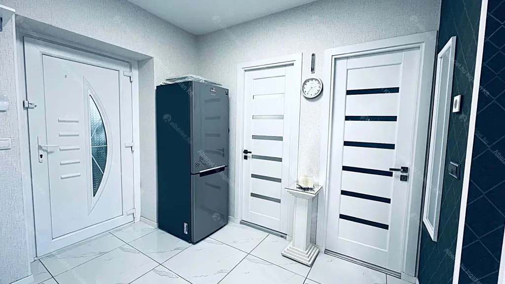 Kiadó albérlet 275000 Ft/hó áron: Budapest, XIV. kerület  Fráter György utca. Mérete: 58 nm, 1 szobás | Alberlet.hu - 6704162