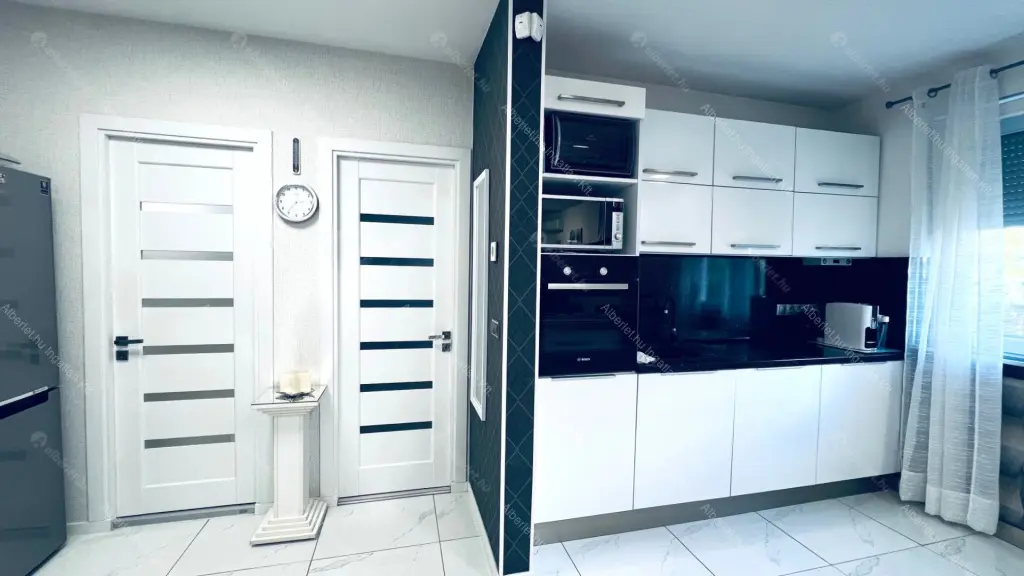 Kiadó albérlet 275000 Ft/hó áron: Budapest, XIV. kerület  Fráter György utca. Mérete: 58 nm, 1 szobás | Alberlet.hu - 6704163