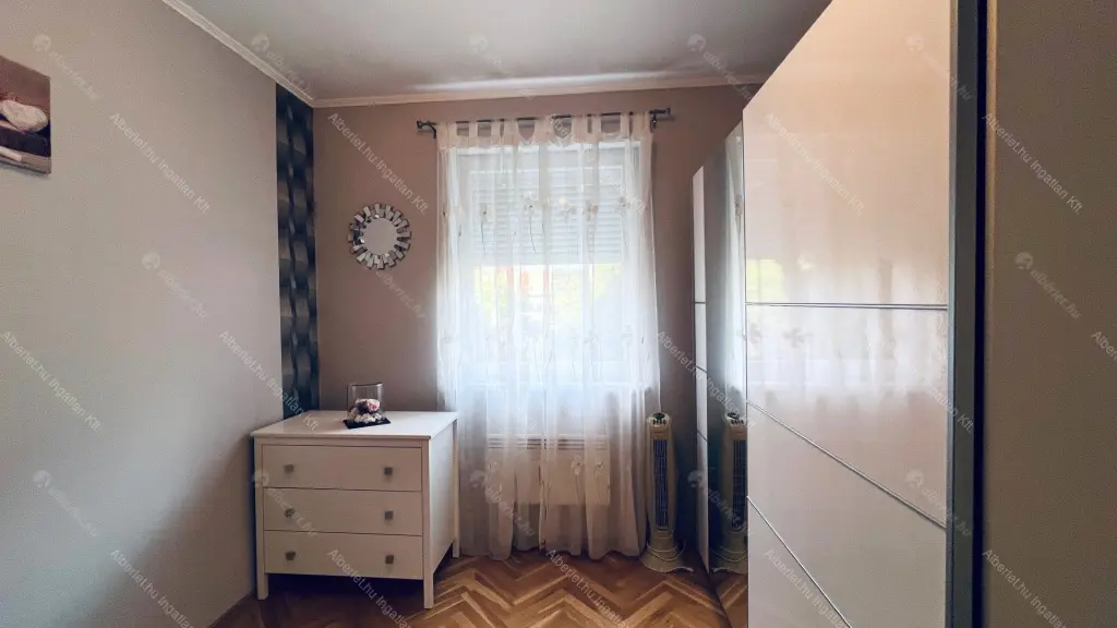 Kiadó albérlet 275000 Ft/hó áron: Budapest, XIV. kerület  Fráter György utca. Mérete: 58 nm, 1 szobás | Alberlet.hu - 6706309