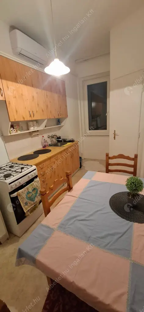 Kiadó albérlet 175000 Ft/hó áron: Budapest, XIV. kerület  Fűrész utca. Mérete: 36 nm, 1 szobás | Alberlet.hu - 6605390