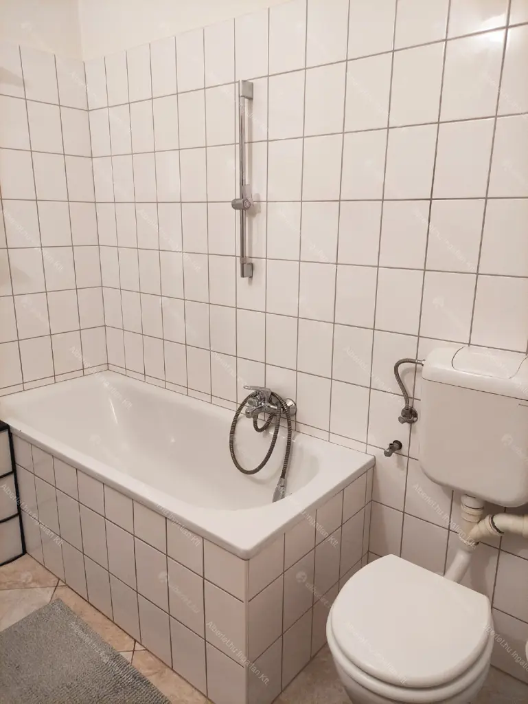 Kiadó albérlet 420000 Ft/hó áron: Budapest, XIV. kerület  Fűrész utca. Mérete: 76 nm, 3 szobás | Alberlet.hu - 6683009