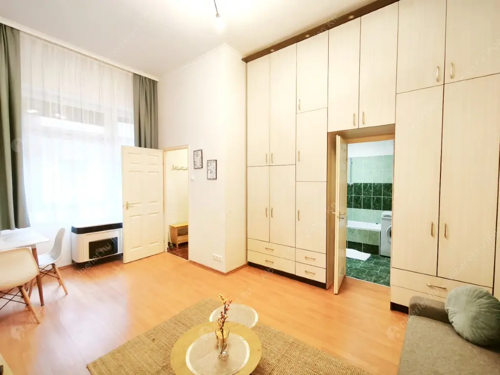 Kiadó albérlet 175000 Ft/hó áron: Budapest, XIV. kerület  Gizella út. Mérete: 34 nm, 1 szobás | Alberlet.hu - 6589497