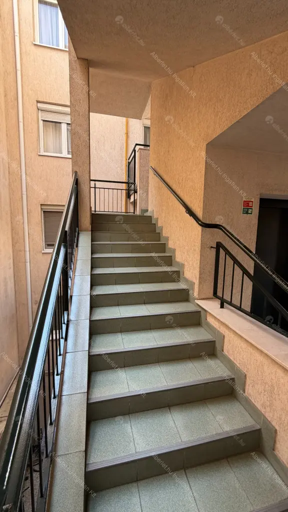 Kiadó albérlet 210000 Ft/hó áron: Budapest, XIV. kerület  Gizella út. Mérete: 35 nm, 1 szobás | Alberlet.hu - 6709679