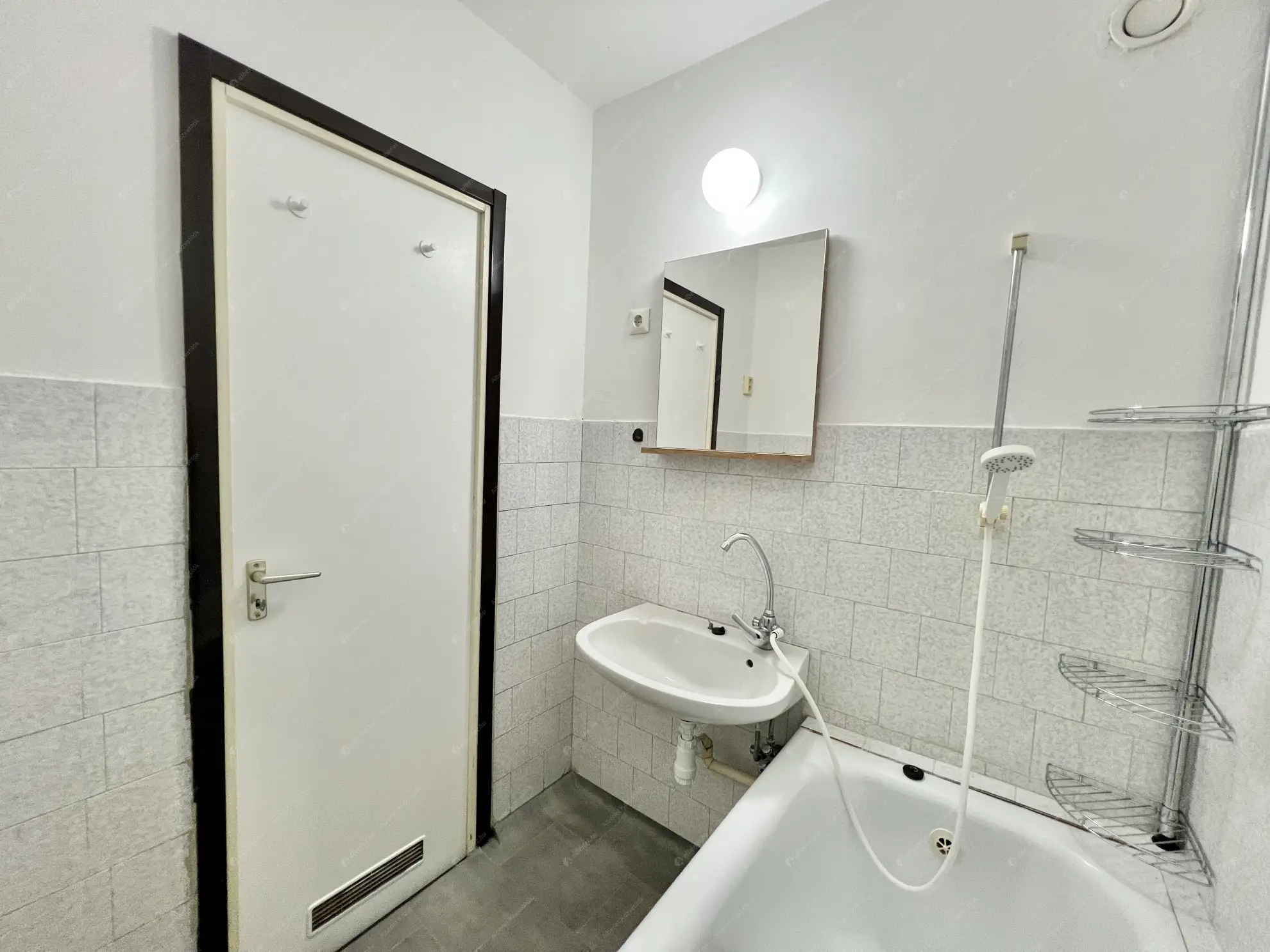 Kiadó albérlet 200000 Ft/hó áron: Budapest, XIV. kerület  Gvadányi utca. Mérete: 59 nm, 1 szobás | Alberlet.hu - 6600609