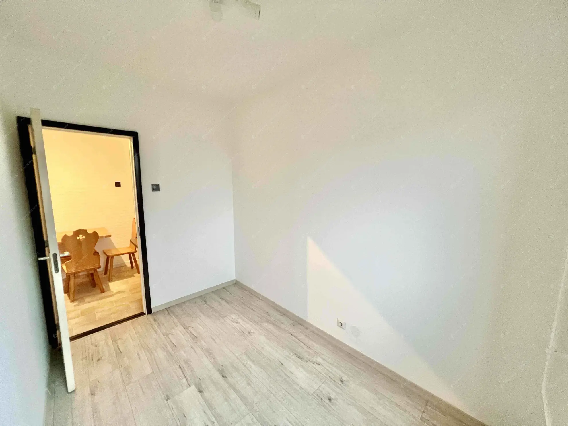 Kiadó albérlet 200000 Ft/hó áron: Budapest, XIV. kerület  Gvadányi utca. Mérete: 59 nm, 1 szobás | Alberlet.hu - 6600632