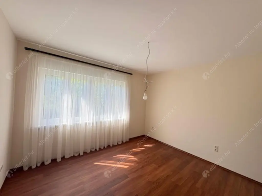 Kiadó albérlet 890000 Ft/hó áron: Budapest, XIV. kerület  Gyertyán utca. Mérete: 110 nm, 4 szobás | Alberlet.hu - 6551324