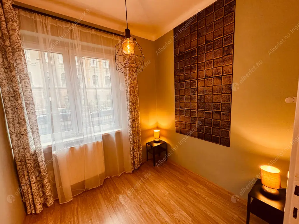 Kiadó albérlet 260000 Ft/hó áron: Budapest, XIV. kerület  Hermina út. Mérete: 49 nm, 2 szobás | Alberlet.hu - 6629051