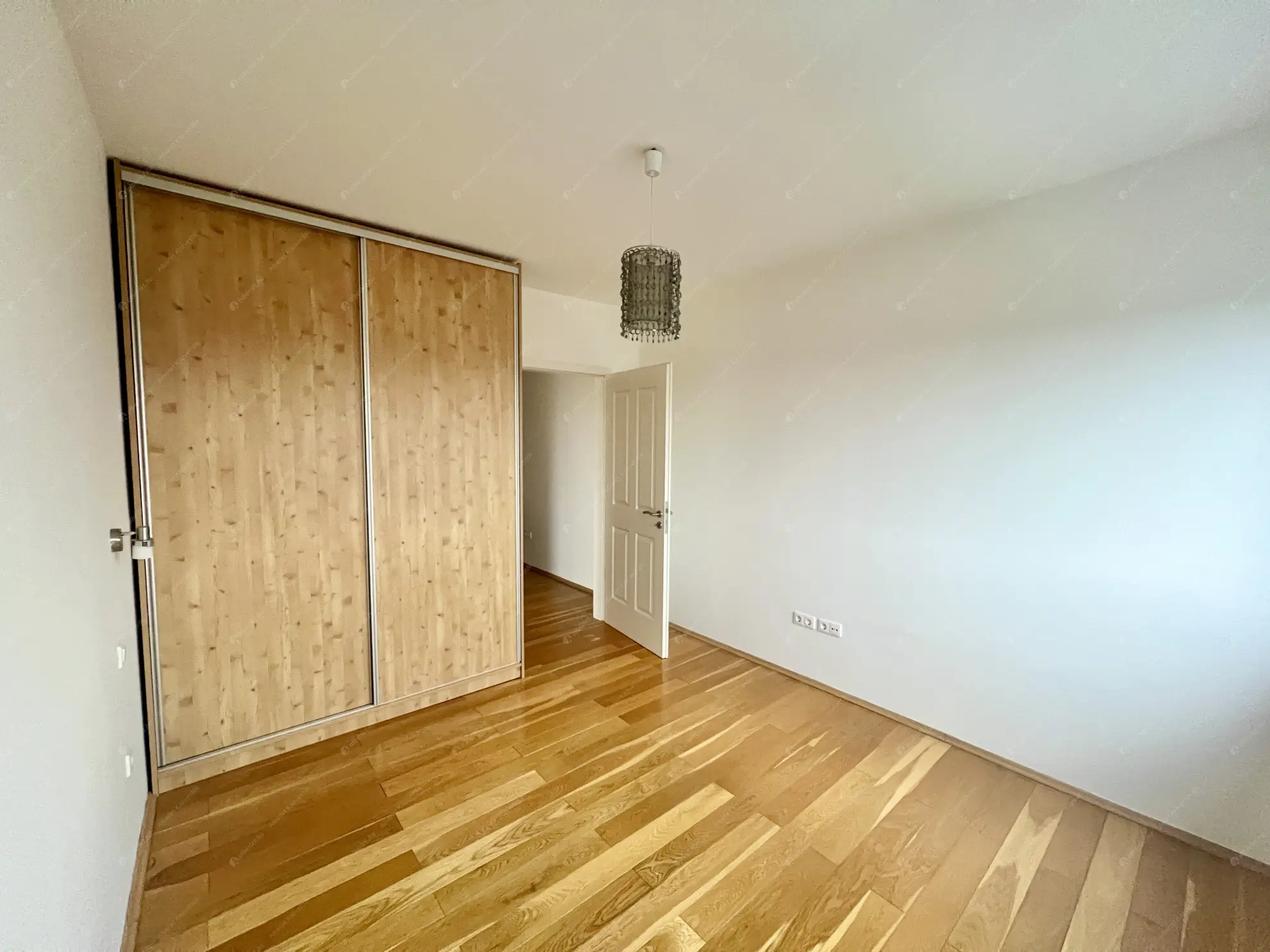 Kiadó albérlet 265000 Ft/hó áron: Budapest, XIV. kerület  Hermina út. Mérete: 57 nm, 2 szobás | Alberlet.hu - 6605078