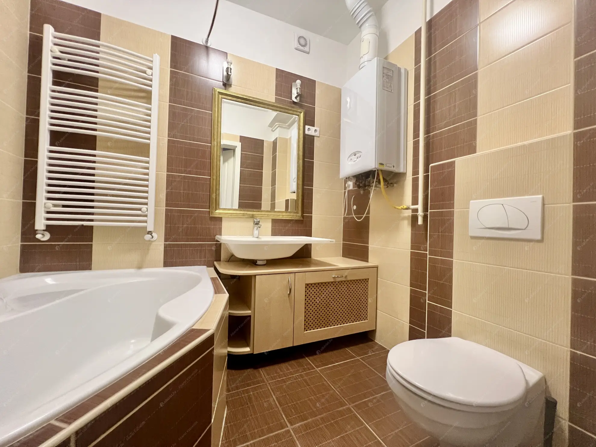 Kiadó albérlet 265000 Ft/hó áron: Budapest, XIV. kerület  Hermina út. Mérete: 57 nm, 2 szobás | Alberlet.hu - 6605079