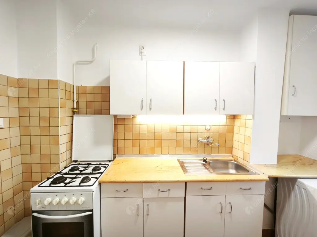 Kiadó albérlet 210000 Ft/hó áron: Budapest, XIV. kerület  Hungária körút. Mérete: 39 nm, 1 szobás | Alberlet.hu - 6582071