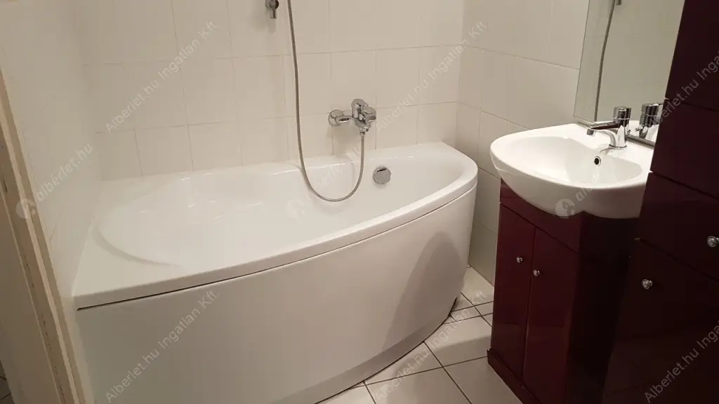 Kiadó albérlet 270000 Ft/hó áron: Budapest, XIV. kerület  Huszt utca. Mérete: 49 nm, 2 szobás | Alberlet.hu - 6519609