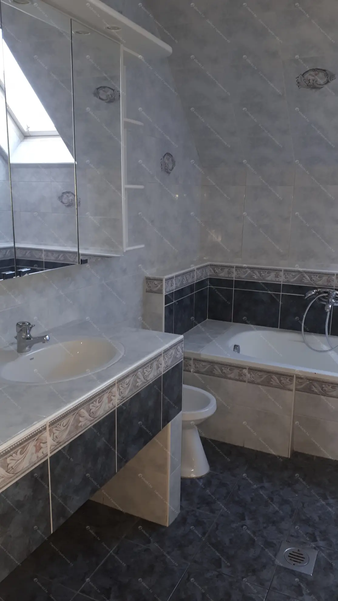 Kiadó albérlet 270000 Ft/hó áron: Budapest, XIV. kerület  Istvánffy utca. Mérete: 77 nm, 3 szobás | Alberlet.hu - 6584694