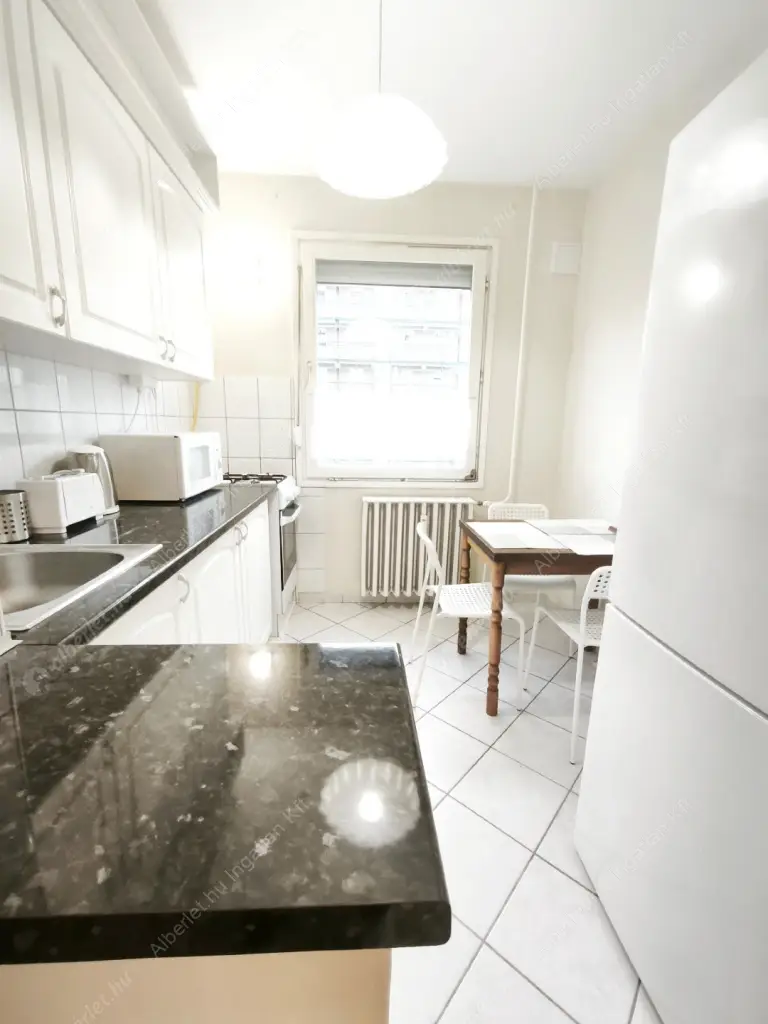 Kiadó albérlet 280000 Ft/hó áron: Budapest, XIV. kerület  Jerney utca. Mérete: 65 nm, 1 szobás | Alberlet.hu - 6625357