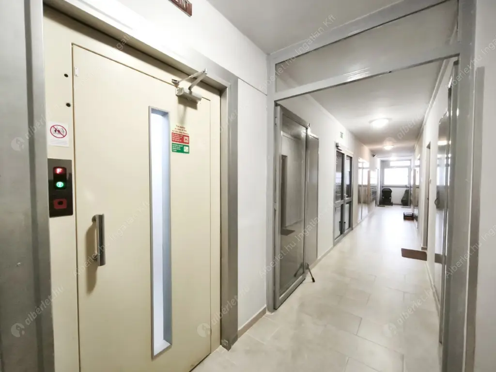 Kiadó albérlet 280000 Ft/hó áron: Budapest, XIV. kerület  Jerney utca. Mérete: 65 nm, 1 szobás | Alberlet.hu - 6625378