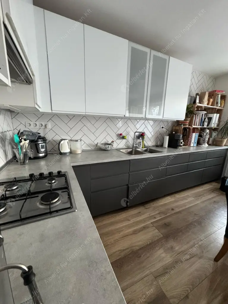 Kiadó albérlet 690000 Ft/hó áron: Budapest, XIV. kerület  Kassai utca. Mérete: 220 nm, 6 szobás | Alberlet.hu - 6559412