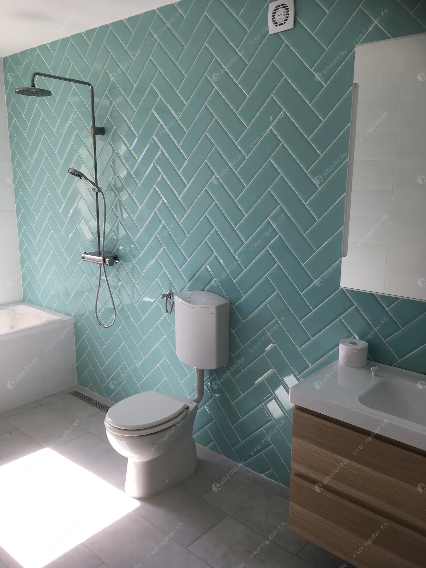 Kiadó albérlet 690000 Ft/hó áron: Budapest, XIV. kerület  Kassai utca. Mérete: 220 nm, 5 szobás | Alberlet.hu - 6508283