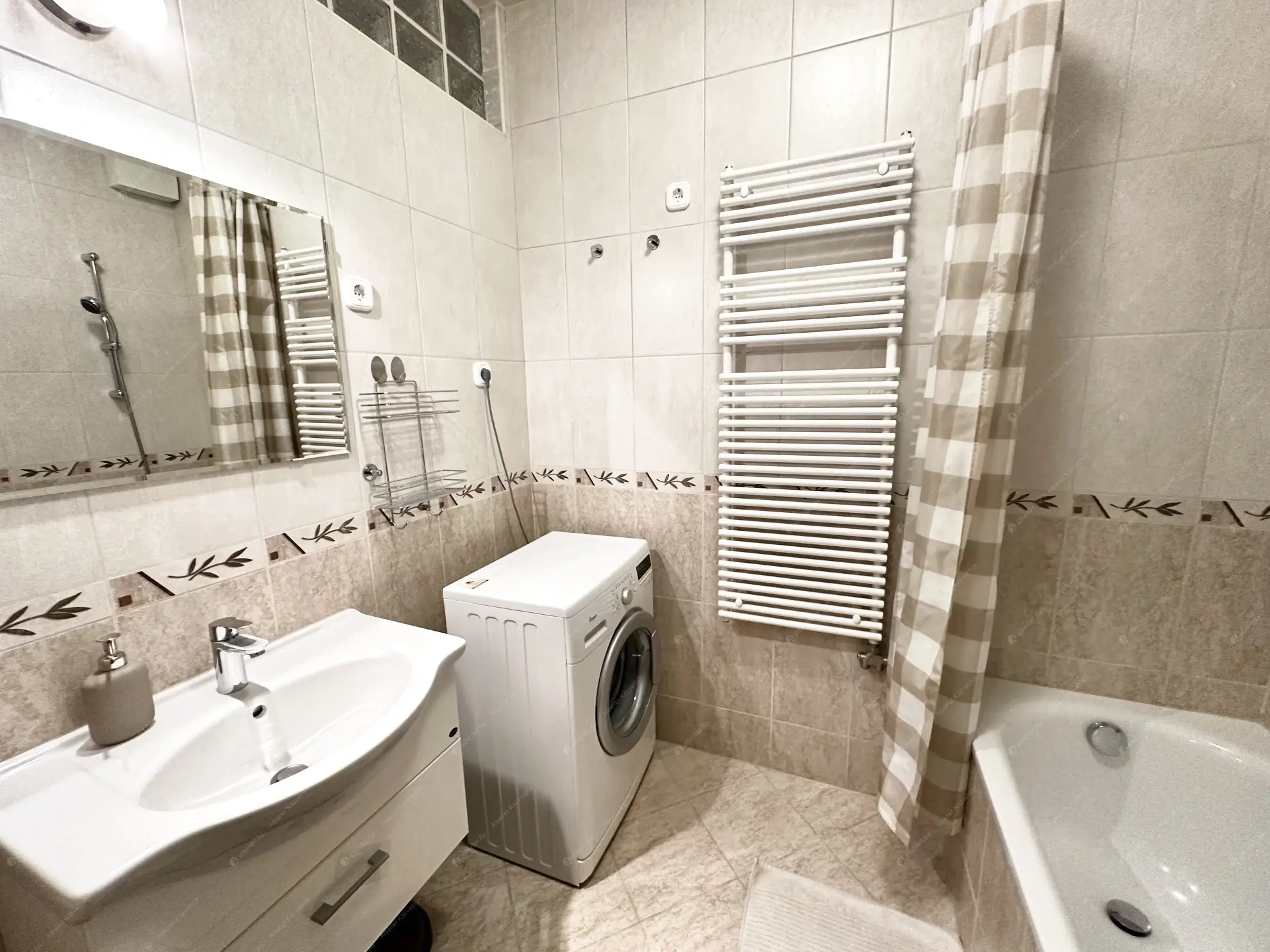 Kiadó albérlet 280000 Ft/hó áron: Budapest, XIV. kerület  Kerékgyártó utca. Mérete: 53 nm, 2 szobás | Alberlet.hu - 6582937