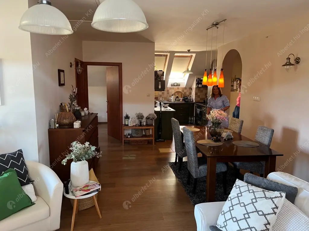 Kiadó albérlet 390000 Ft/hó áron: Budapest, XIV. kerület  Kerékgyártó utca. Mérete: 75 nm, 1 szobás | Alberlet.hu - 6524579