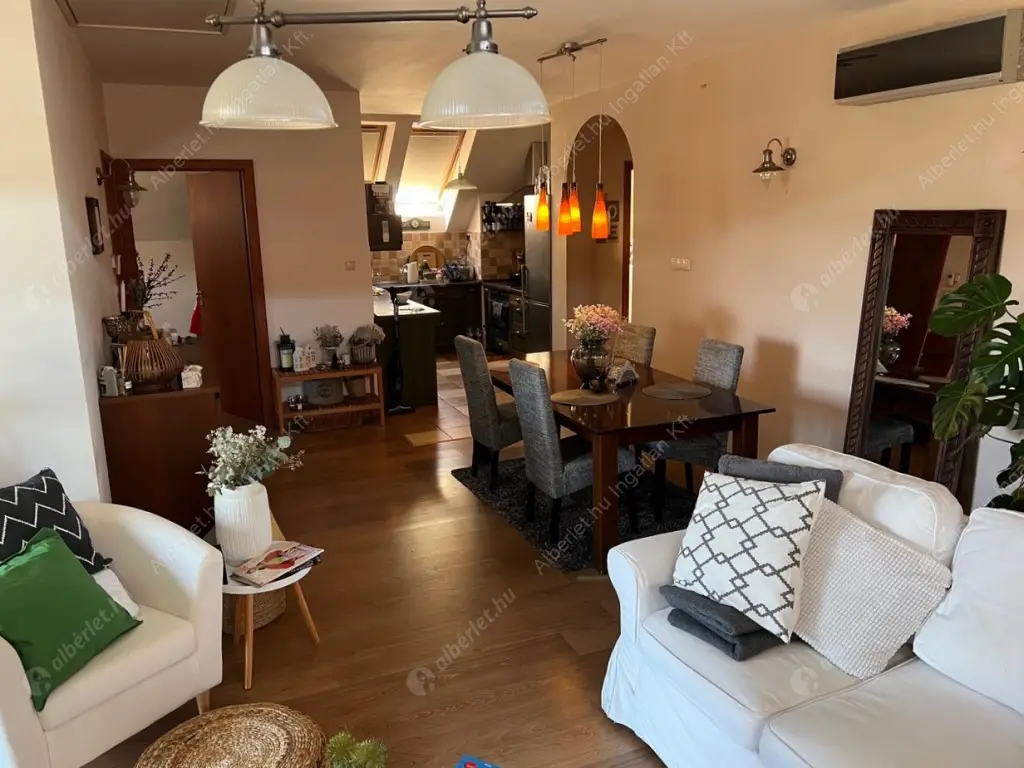 Kiadó albérlet 390000 Ft/hó áron: Budapest, XIV. kerület  Kerékgyártó utca. Mérete: 75 nm, 1 szobás | Alberlet.hu - 6524587