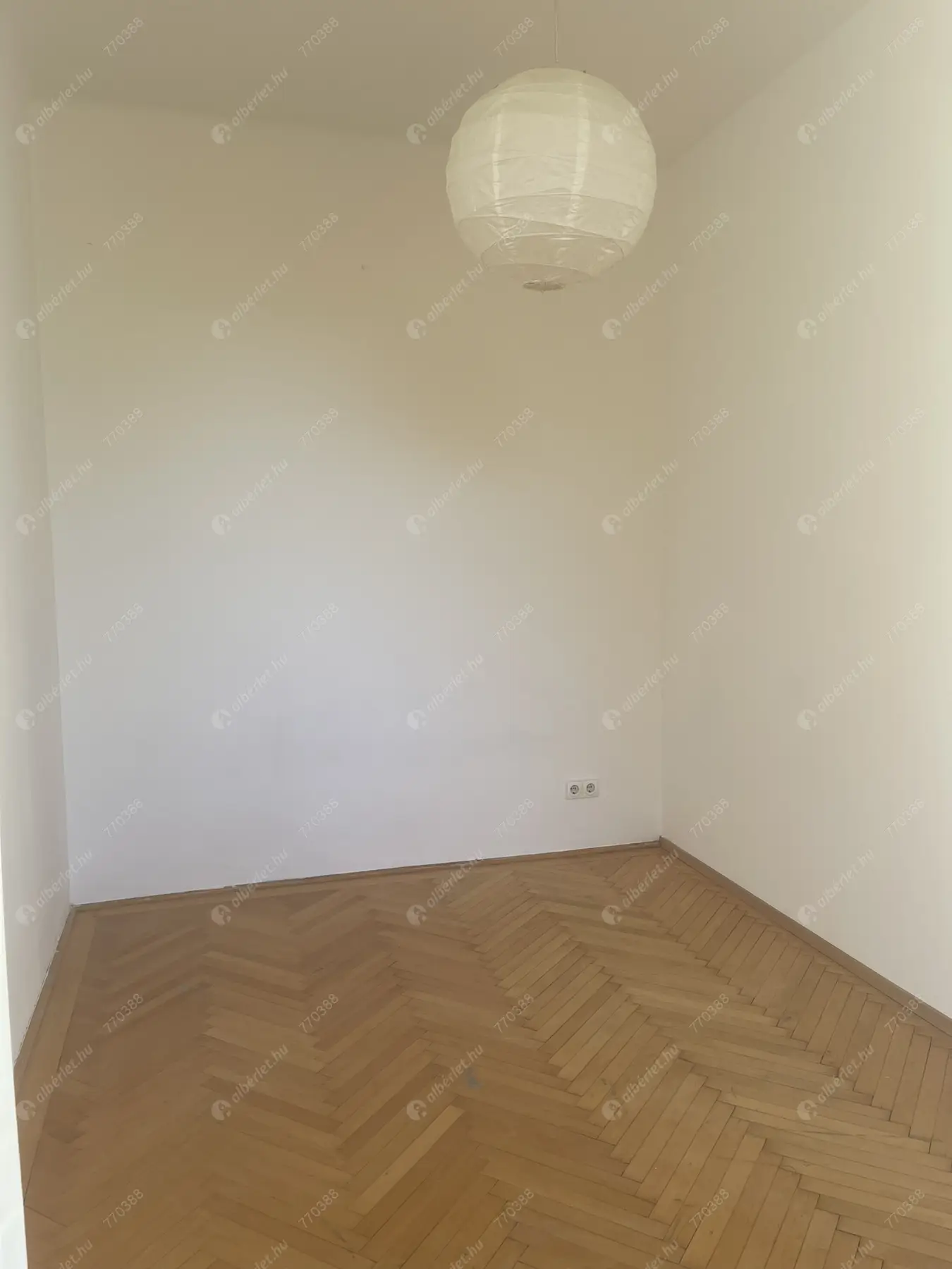 Kiadó albérlet 170000 Ft/hó áron: Budapest, XIV. kerület  Kerepesi út. Mérete: 40 nm, 2 szobás | Alberlet.hu - 6571459