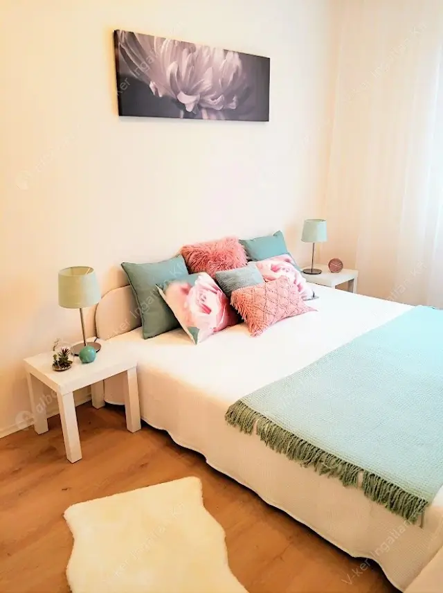 Kiadó albérlet 220000 Ft/hó áron: Budapest, XIV. kerület  Kerepesi út. Mérete: 46 nm, 1 szobás | Alberlet.hu - 6588202