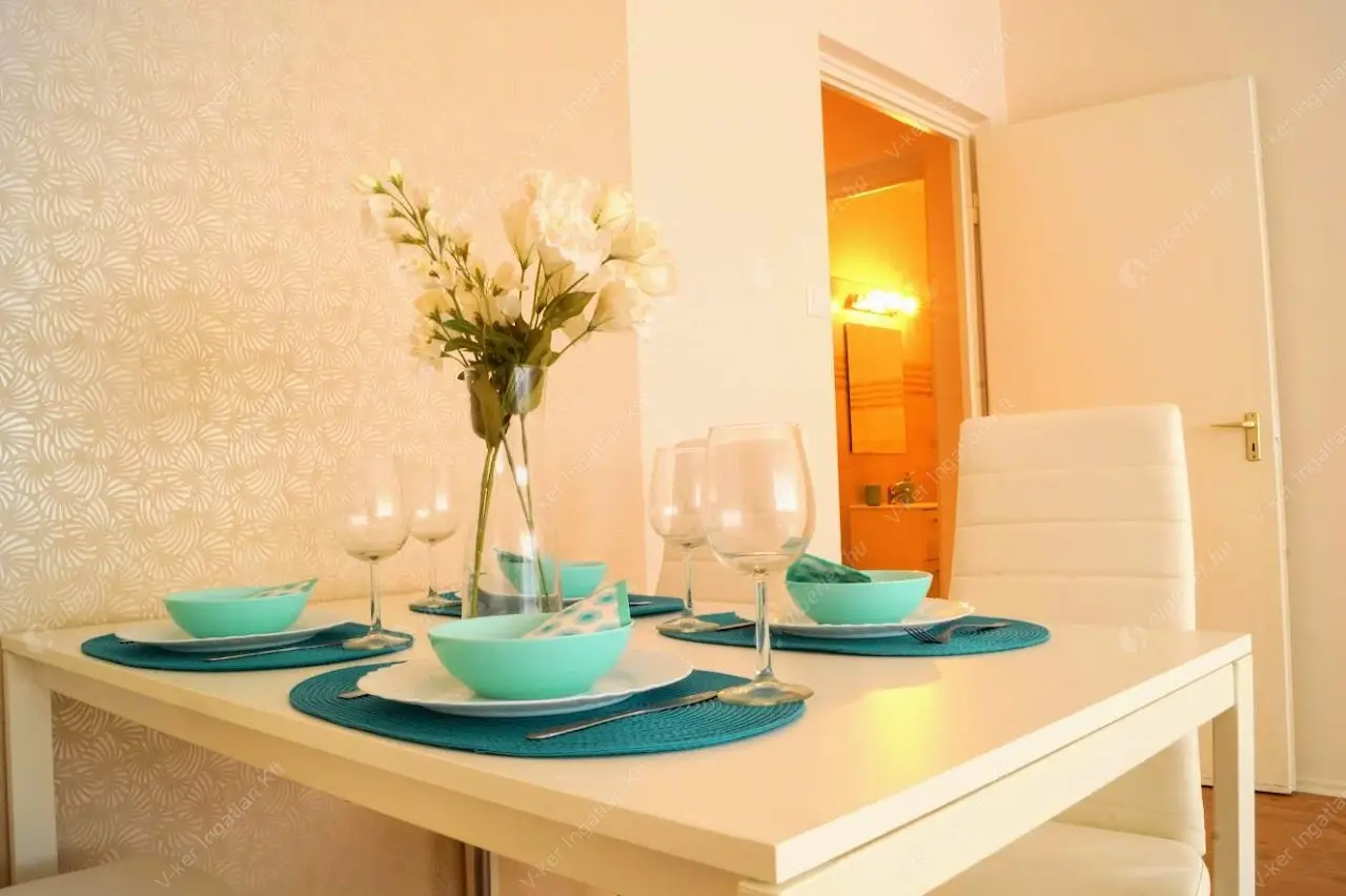 Kiadó albérlet 220000 Ft/hó áron: Budapest, XIV. kerület  Kerepesi út. Mérete: 46 nm, 1 szobás | Alberlet.hu - 6588205