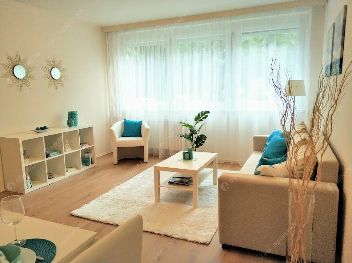 Kiadó albérlet 220000 Ft/hó áron: Budapest, XIV. kerület  Kerepesi út. Mérete: 46 nm, 1 szobás | Alberlet.hu - 6588206