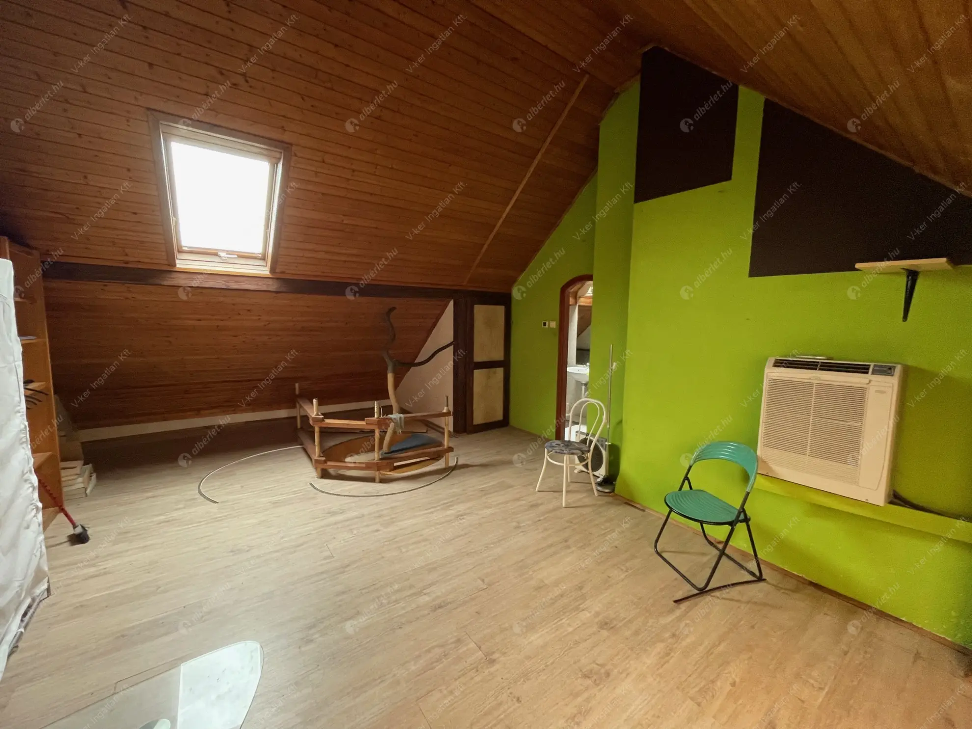 Kiadó albérlet 250000 Ft/hó áron: Budapest, XIV. kerület  Kövér Lajos utca. Mérete: 110 nm, 2 szobás | Alberlet.hu - 6599154