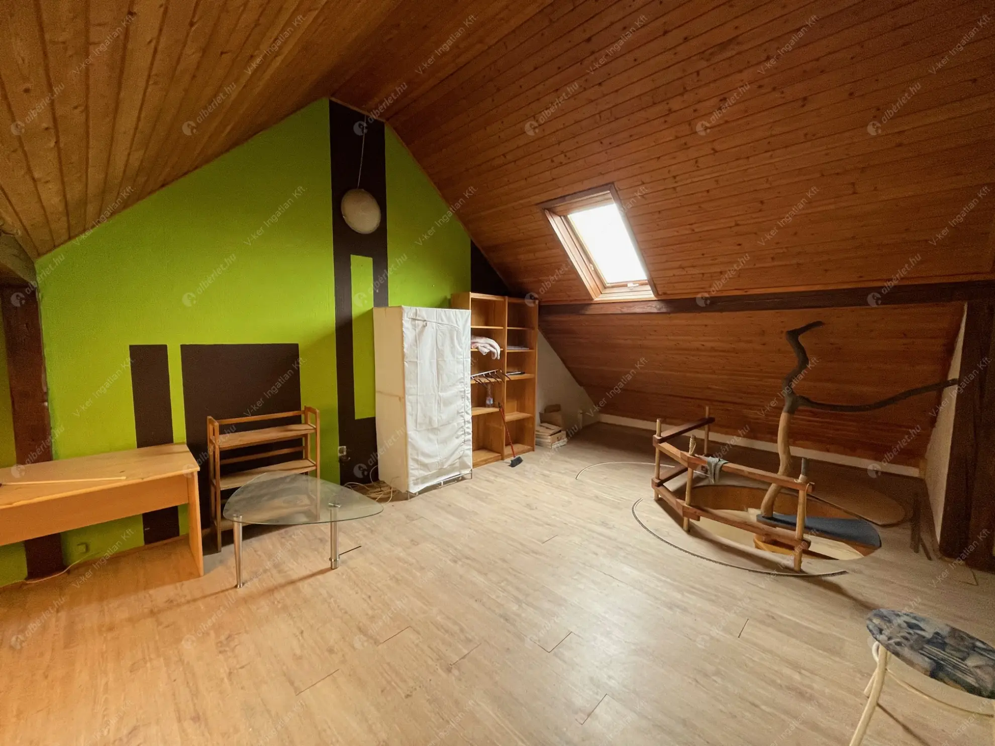 Kiadó albérlet 250000 Ft/hó áron: Budapest, XIV. kerület  Kövér Lajos utca. Mérete: 110 nm, 2 szobás | Alberlet.hu - 6599155