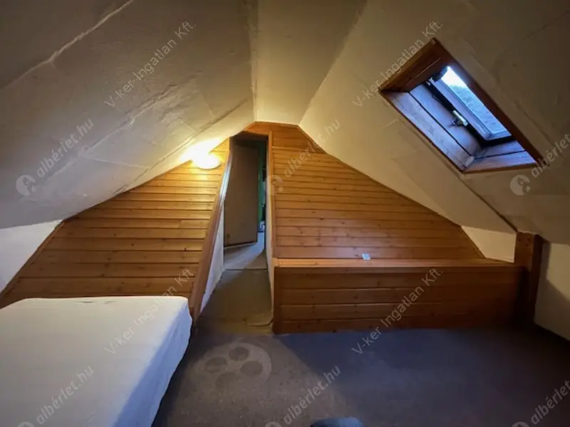 Kiadó albérlet 250000 Ft/hó áron: Budapest, XIV. kerület  Kövér Lajos utca. Mérete: 110 nm, 2 szobás | Alberlet.hu - 6599165