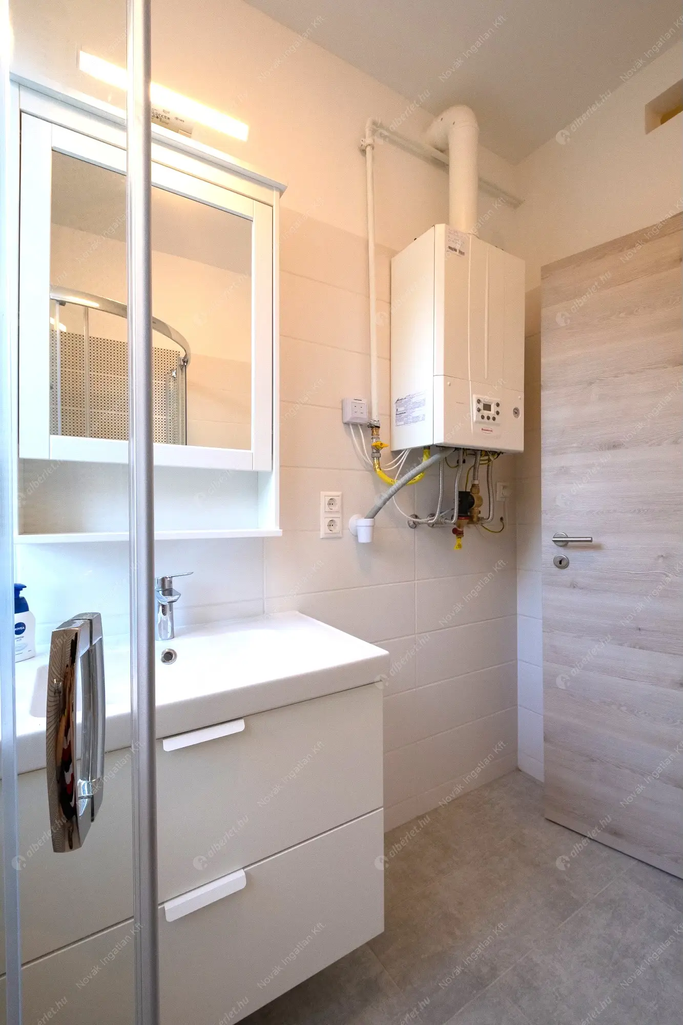 Kiadó albérlet 270000 Ft/hó áron: Budapest, XIV. kerület  Laky Adolf utca. Mérete: 52 nm, 2 szobás | Alberlet.hu - 6629642