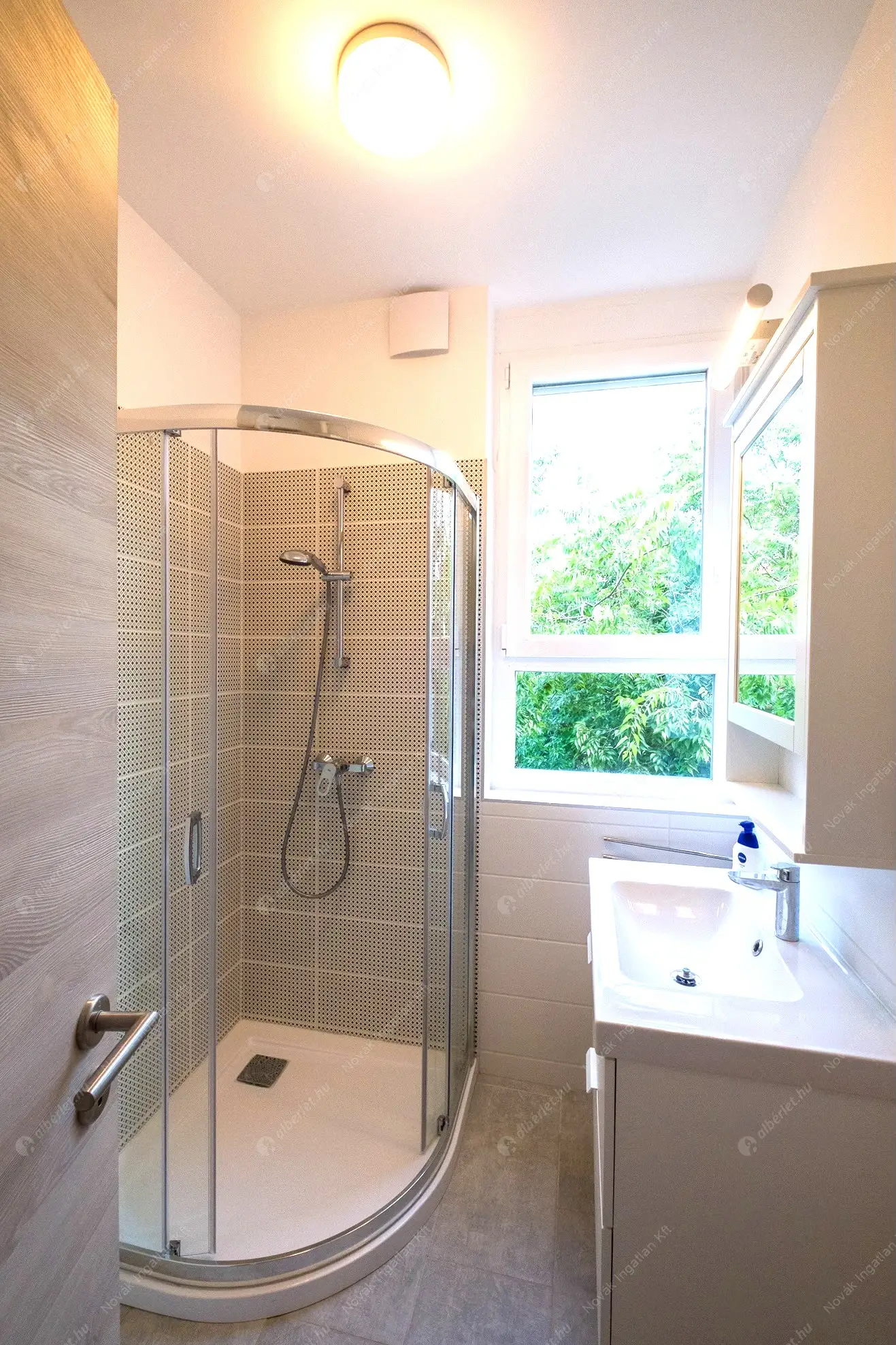 Kiadó albérlet 270000 Ft/hó áron: Budapest, XIV. kerület  Laky Adolf utca. Mérete: 52 nm, 2 szobás | Alberlet.hu - 6629643