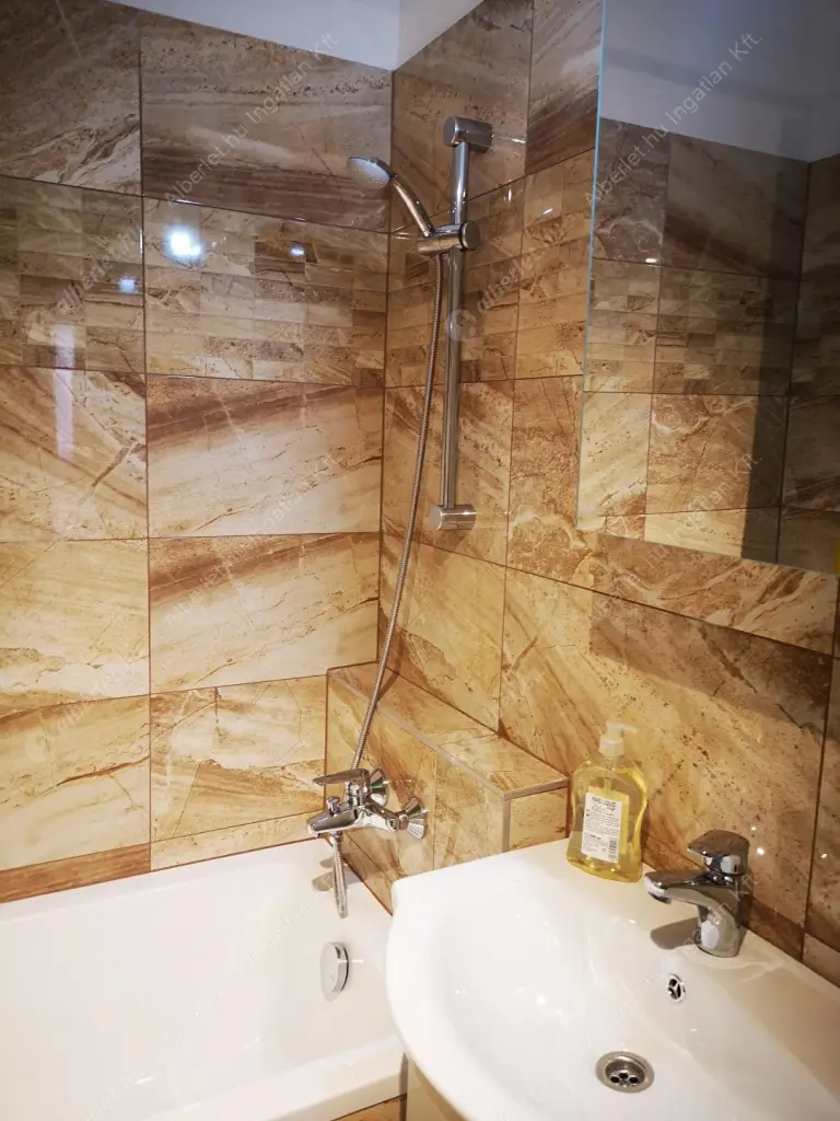 Kiadó albérlet 250000 Ft/hó áron: Budapest, XIV. kerület  Lengyel utca. Mérete: 53 nm, 2 szobás | Alberlet.hu - 6635438