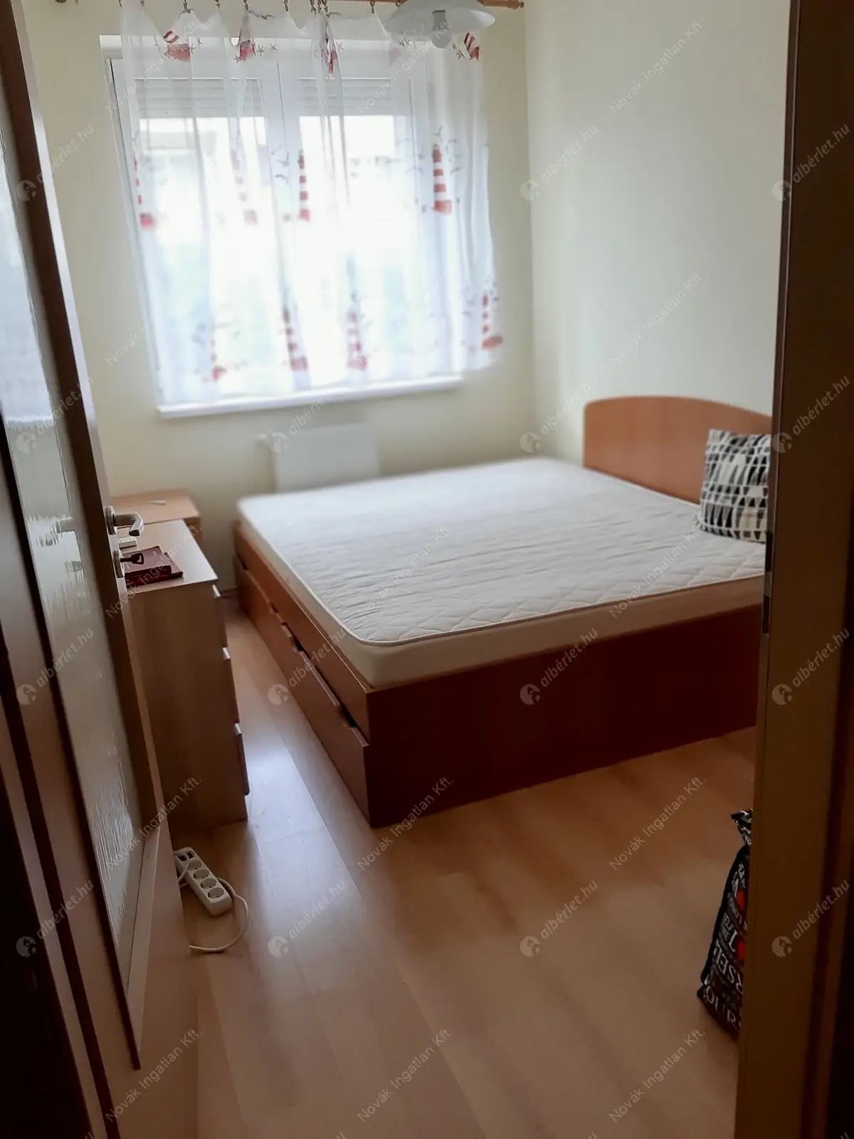 Kiadó albérlet 320000 Ft/hó áron: Budapest, XIV. kerület  Limanova köz. Mérete: 62 nm, 3 szobás | Alberlet.hu - 6411194