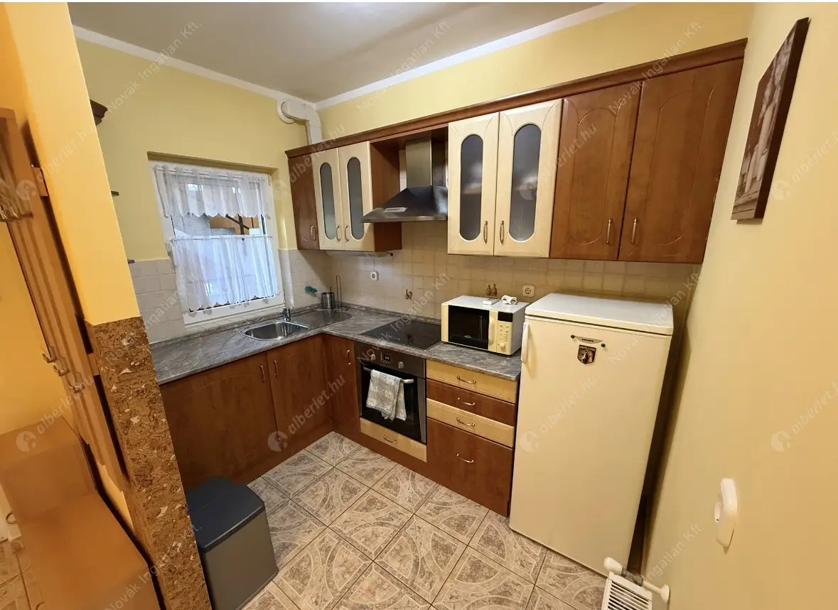 Kiadó albérlet 250000 Ft/hó áron: Budapest, XIV. kerület  Mályva tér. Mérete: 43 nm, 2 szobás | Alberlet.hu - 6568753