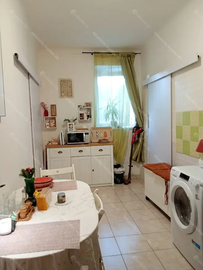 Kiadó albérlet 185000 Ft/hó áron: Budapest, XIV. kerület  Mexikói út. Mérete: 36 nm, 1 szobás | Alberlet.hu - 6682948