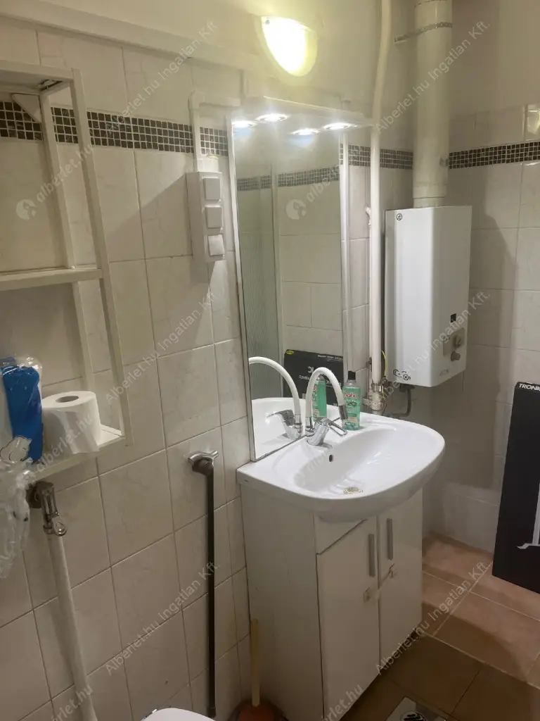 Kiadó albérlet 250000 Ft/hó áron: Budapest, XIV. kerület  Mexikói út. Mérete: 52 nm, 1 szobás | Alberlet.hu - 6626184