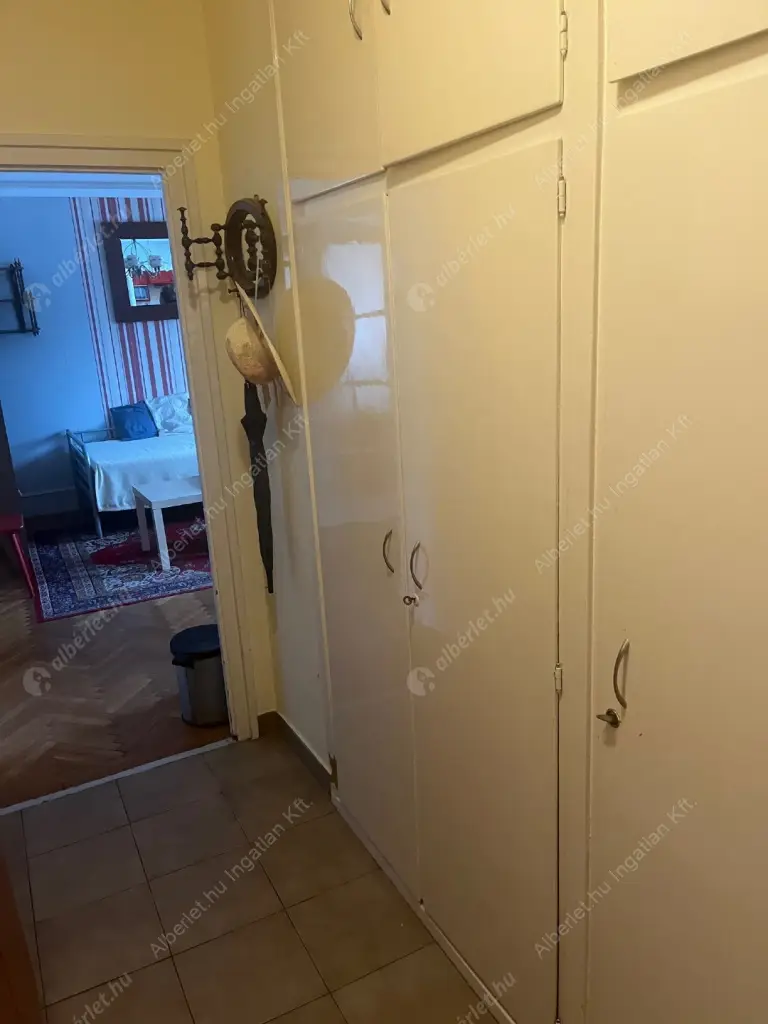 Kiadó albérlet 250000 Ft/hó áron: Budapest, XIV. kerület  Mexikói út. Mérete: 52 nm, 1 szobás | Alberlet.hu - 6626186