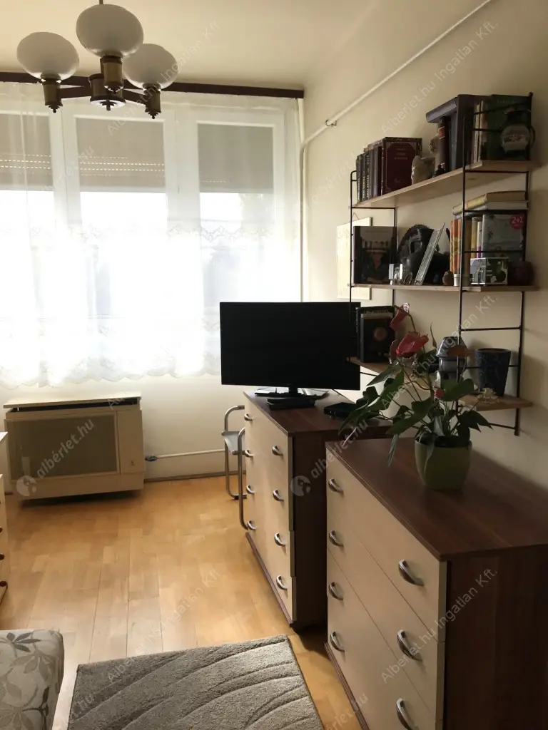 Kiadó albérlet 200000 Ft/hó áron: Budapest, XIV. kerület  Mogyoródi út. Mérete: 48 nm, 1 szobás | Alberlet.hu - 6575081
