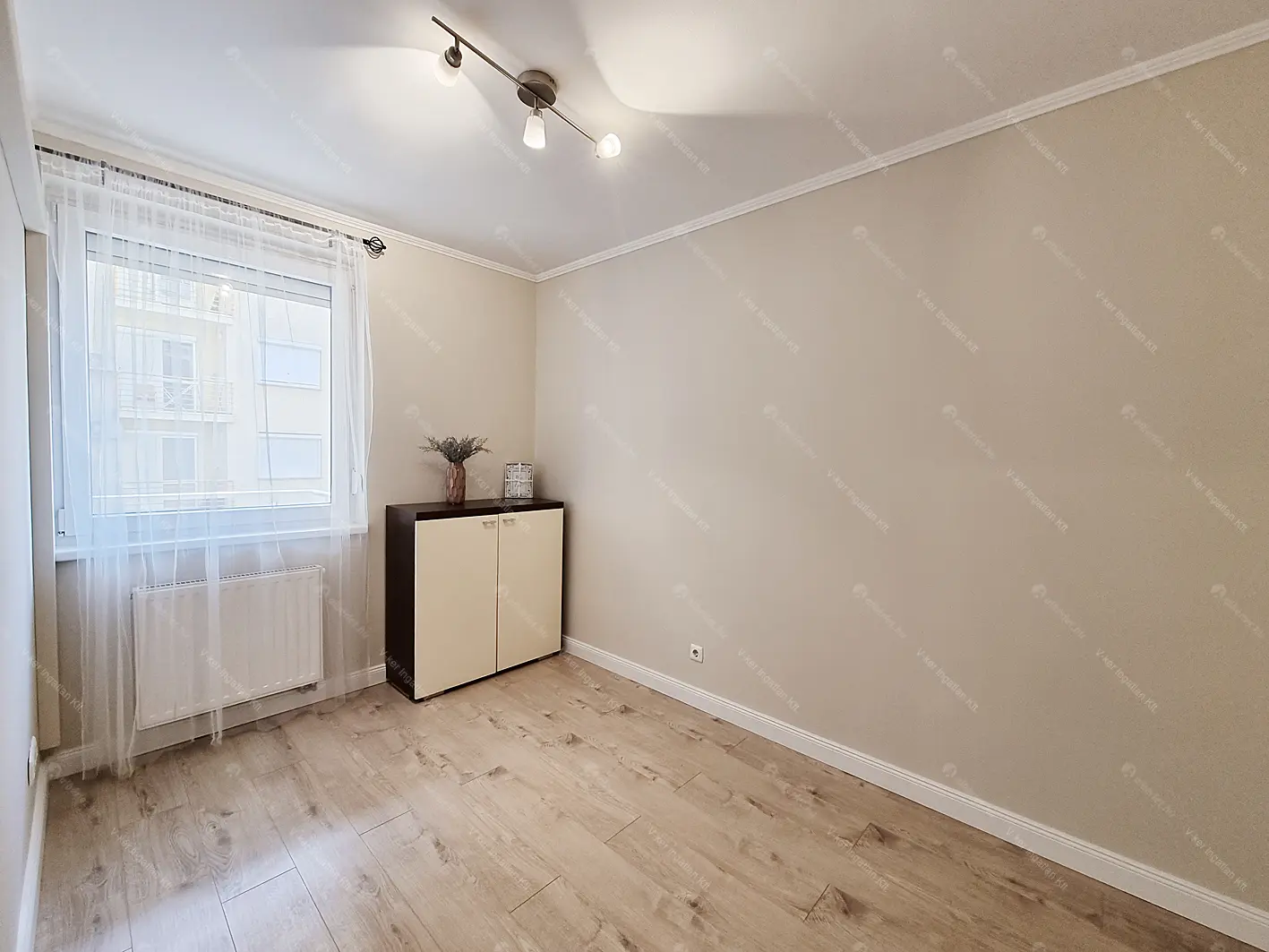 Kiadó albérlet 270000 Ft/hó áron: Budapest, XIV. kerület  Nagy Lajos király útja. Mérete: 44 nm, 2 szobás | Alberlet.hu - 5733493