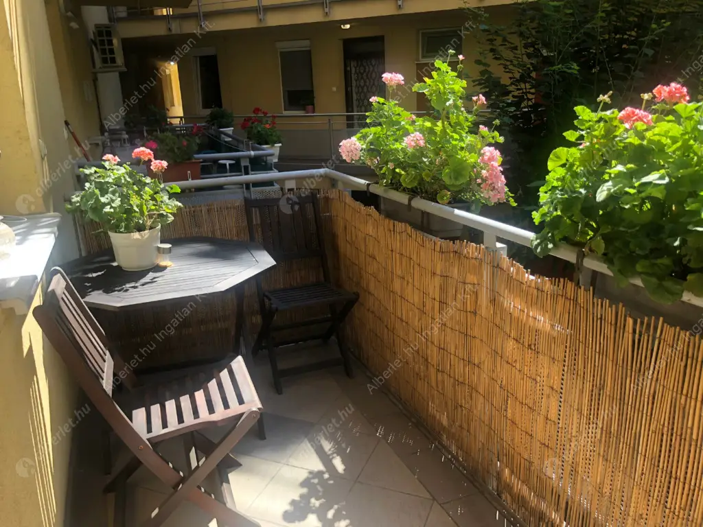 Kiadó albérlet 260000 Ft/hó áron: Budapest, XIV. kerület  Nagy Lajos király útja. Mérete: 50 nm, 2 szobás | Alberlet.hu - 6626362