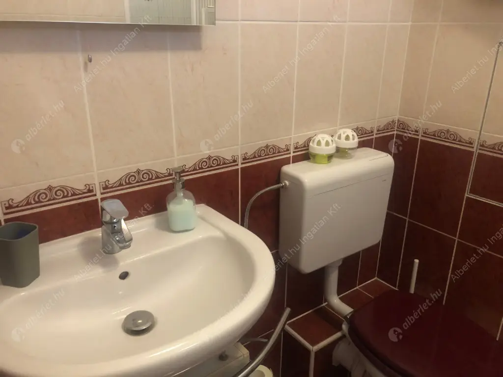 Kiadó albérlet 260000 Ft/hó áron: Budapest, XIV. kerület  Nagy Lajos király útja. Mérete: 50 nm, 2 szobás | Alberlet.hu - 6626366