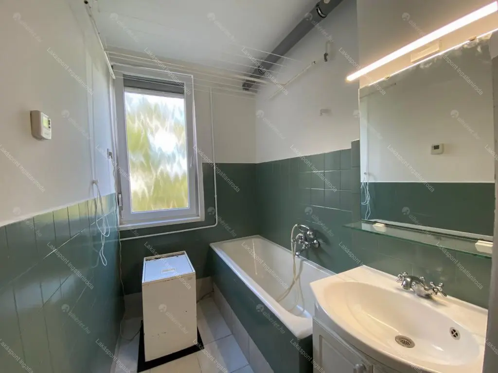 Kiadó albérlet 230000 Ft/hó áron: Budapest, XIV. kerület  Nagy Lajos király útja. Mérete: 52 nm, 2 szobás | Alberlet.hu - 6680846